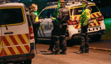 Norge skal få et nytt nødnett, et sikkert digitalt radiosamband for nødetatene. Nå er ansvaret flyttet fra DSB til Nkom, og publikum blir overlatt til å spekulere på årsaken, skriver innleggsforfatteren.