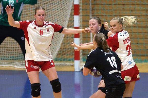 Martine Wolff, Maja Furu Sæteren.