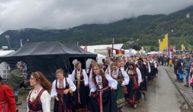 Dyrsku'n, Bunad | Populært innslag på Dyrsku'n