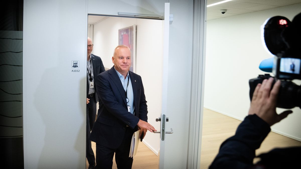 Alt arbeid med Revolution Wind har nå stoppet opp, etter at Trump-administrasjonen har gitt ordre om en pause i byggingen av havvindparken.