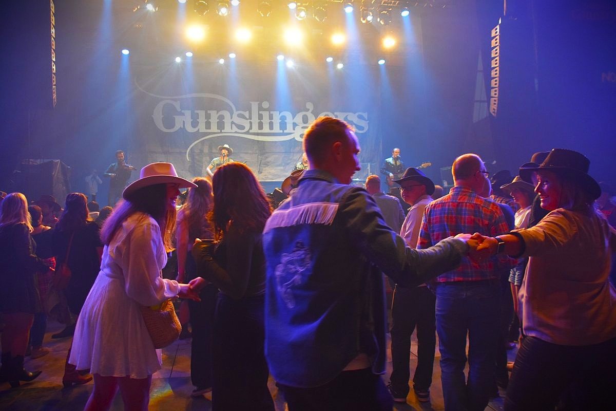 Lofoten countryfestival, Kultur | Hvem fortjener festivalpass til countryfestivalen?