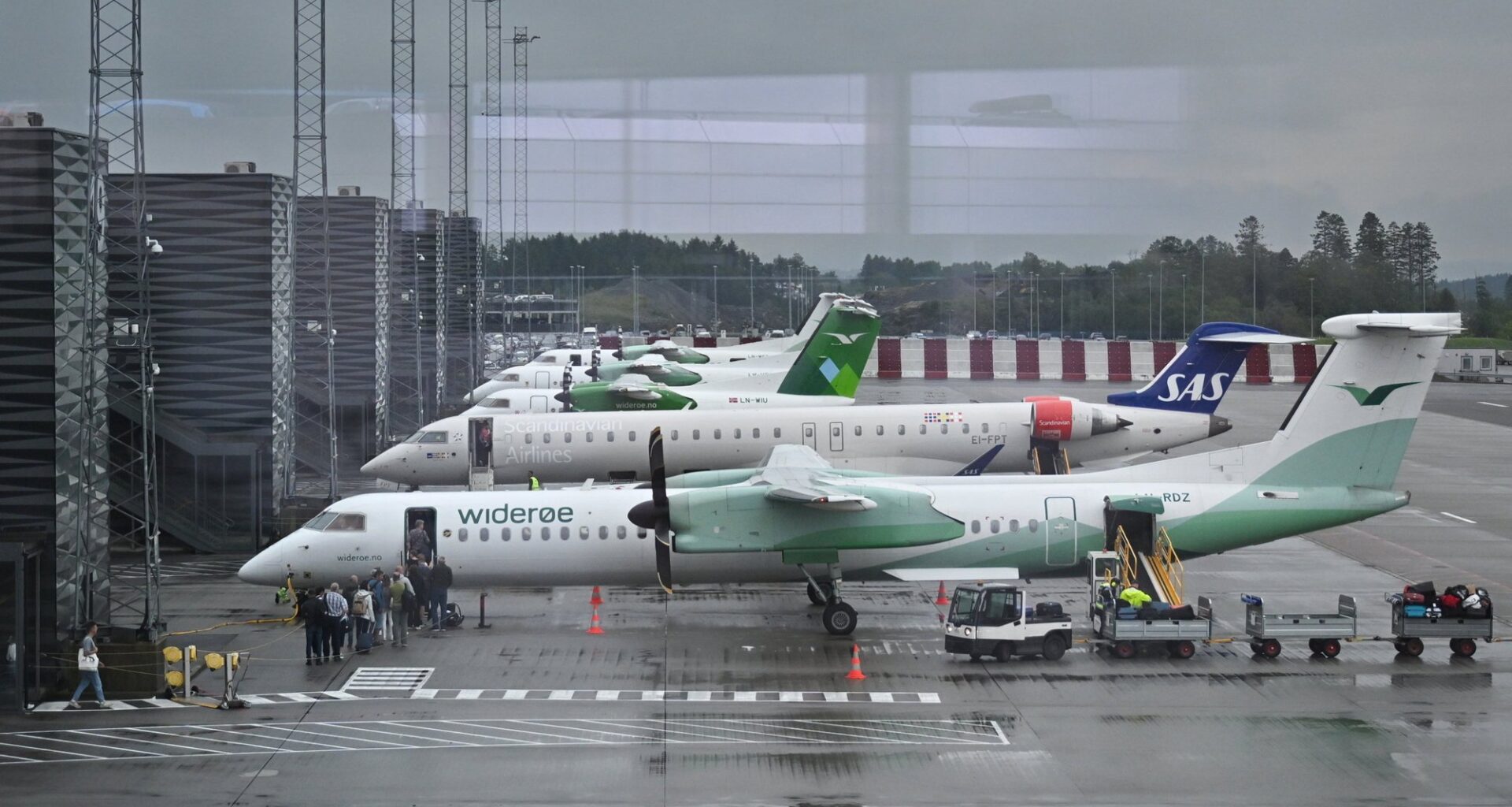 Widerøe, Bergen Lufthavn Flesland | Widerøe i Bergen er nå tre ganger større enn Oslo målt i antall seter, samtidig som inntektene på Flesland er tredoblet.