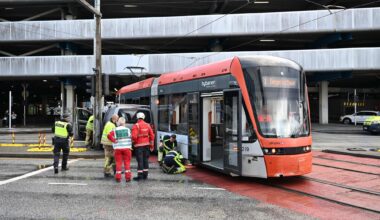 Trafikk, Bybanen | Bybanen har krasjet med bil ved Bystasjonen: – Et skikkelig brak