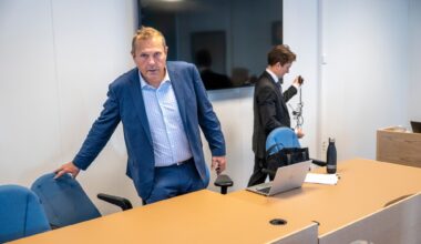 Tesla, Advokatfirmaet BAHR | Advokat Lars Inge Ørstavik saksøkte Tesla på grunn av rust. Bilgiganten tapte.