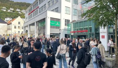 Bergen Storsenter, Brann | Evakuering på Bergen Storsenter: Automatisk brannalarm