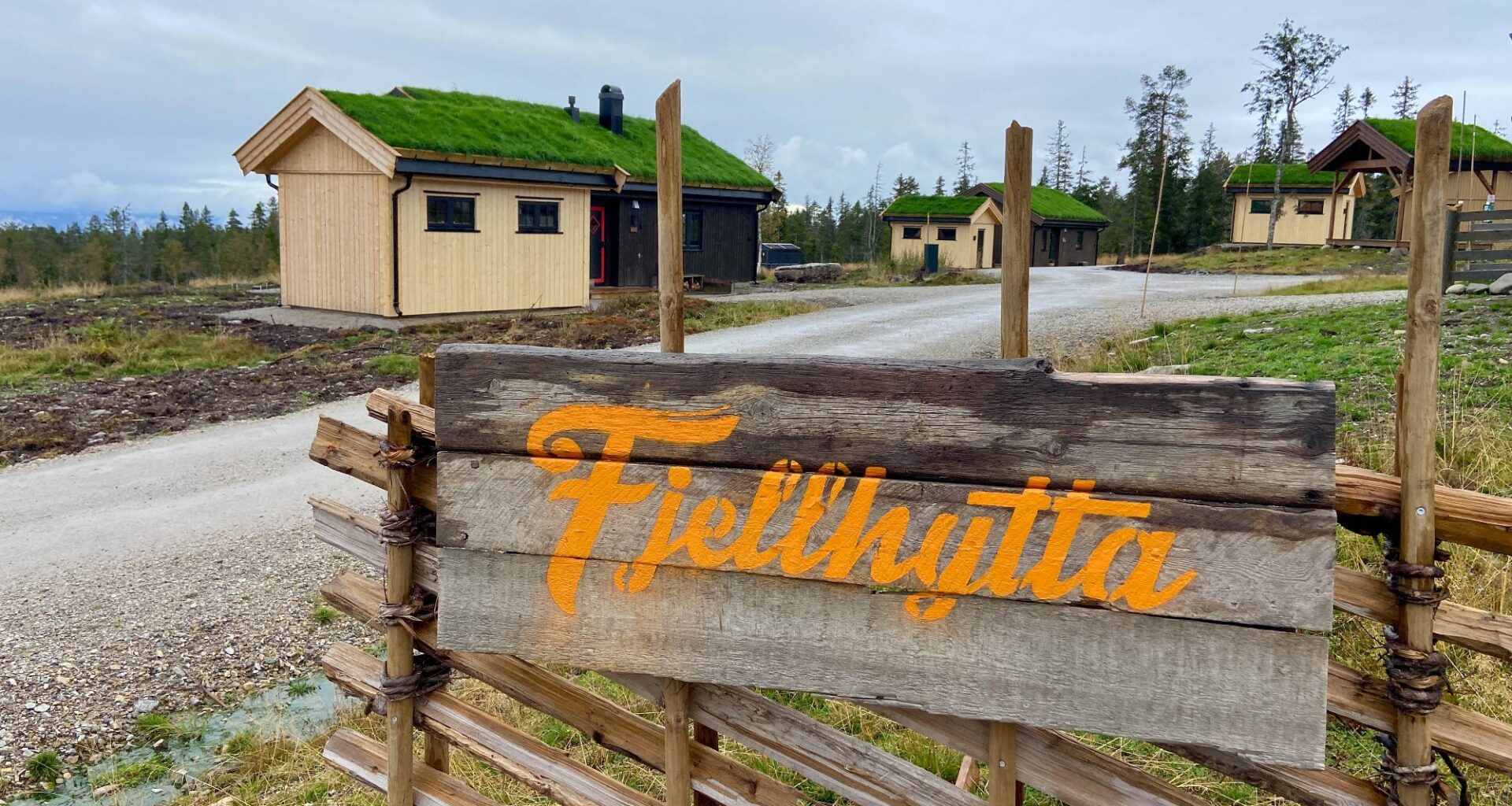 Kultur, Underholdning | Strix Televisjon inviterer hyttenaboer til å stemme fram vinneren av «Fjellhytta» på Budor