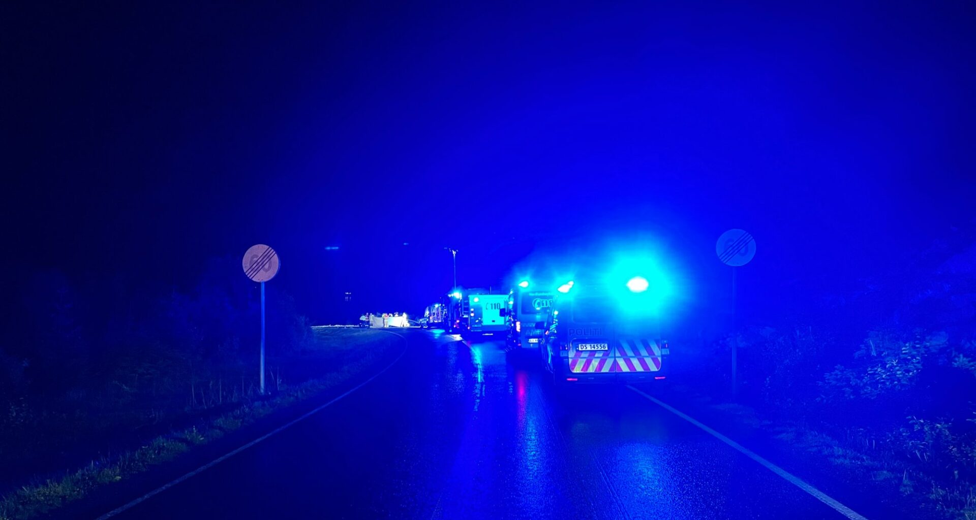 Blålys, Vågan | Trafikkulykke i 80-sone på E10: – Framstår alvorlig