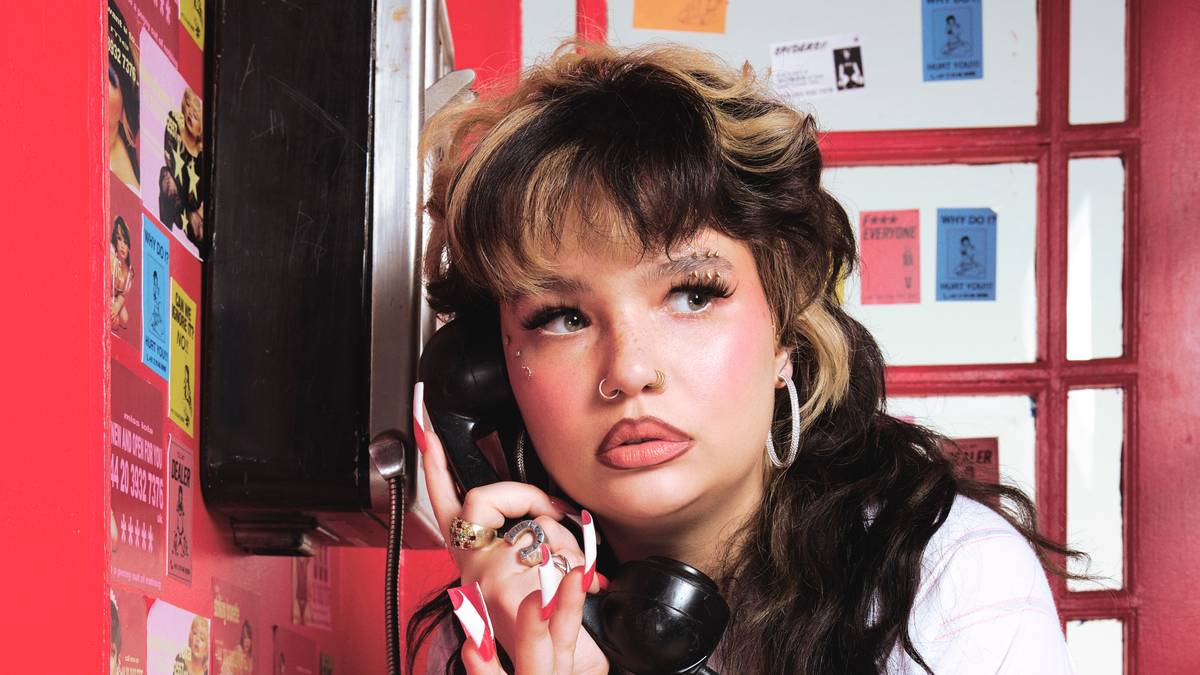 «I'm Only F**king Myself» av Lola Young – P3