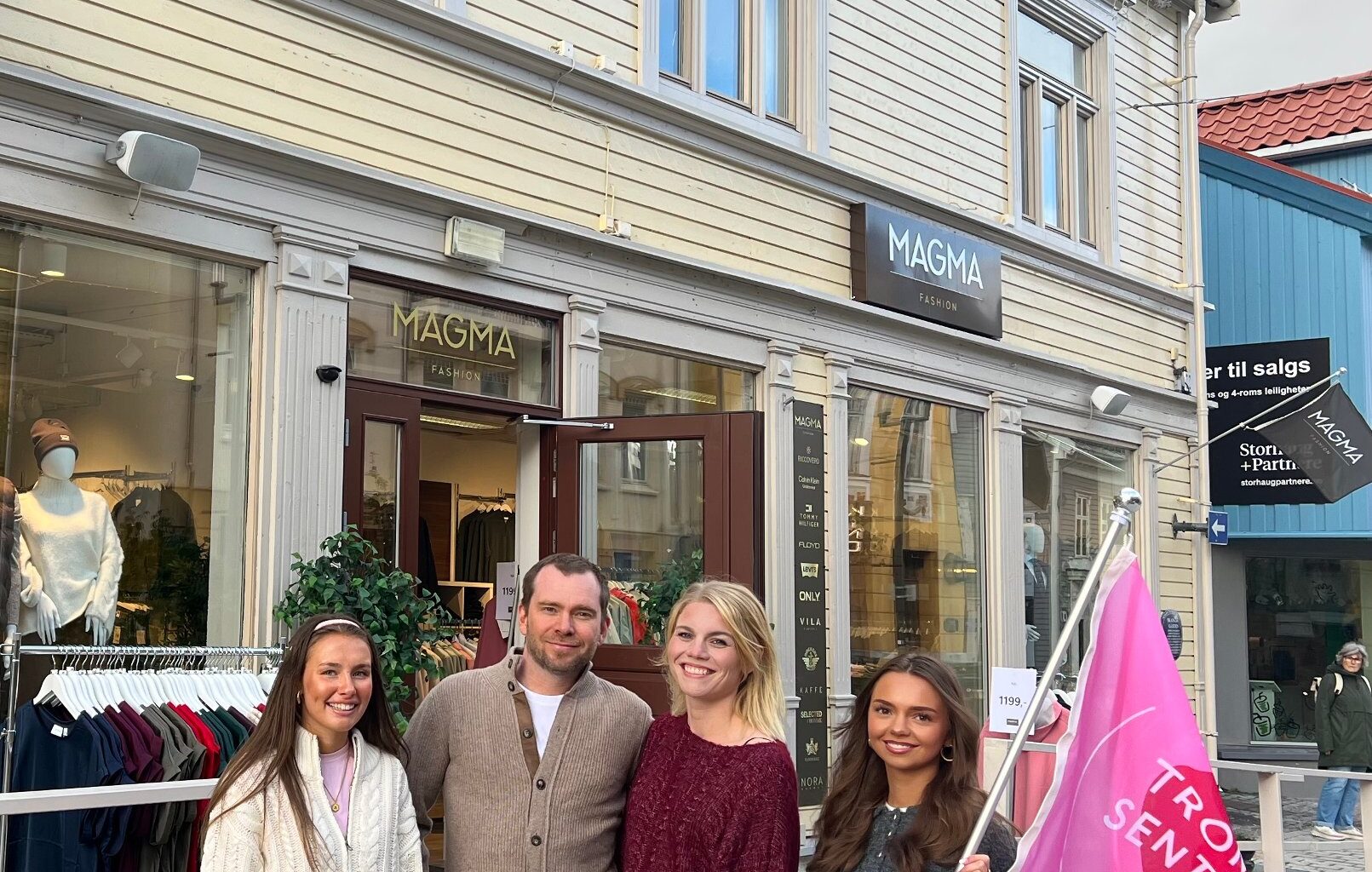 Søndagshandel, Turistbyen Tromsø | Det er forskjell på Jørgen Hattemaker og en turistbutikk