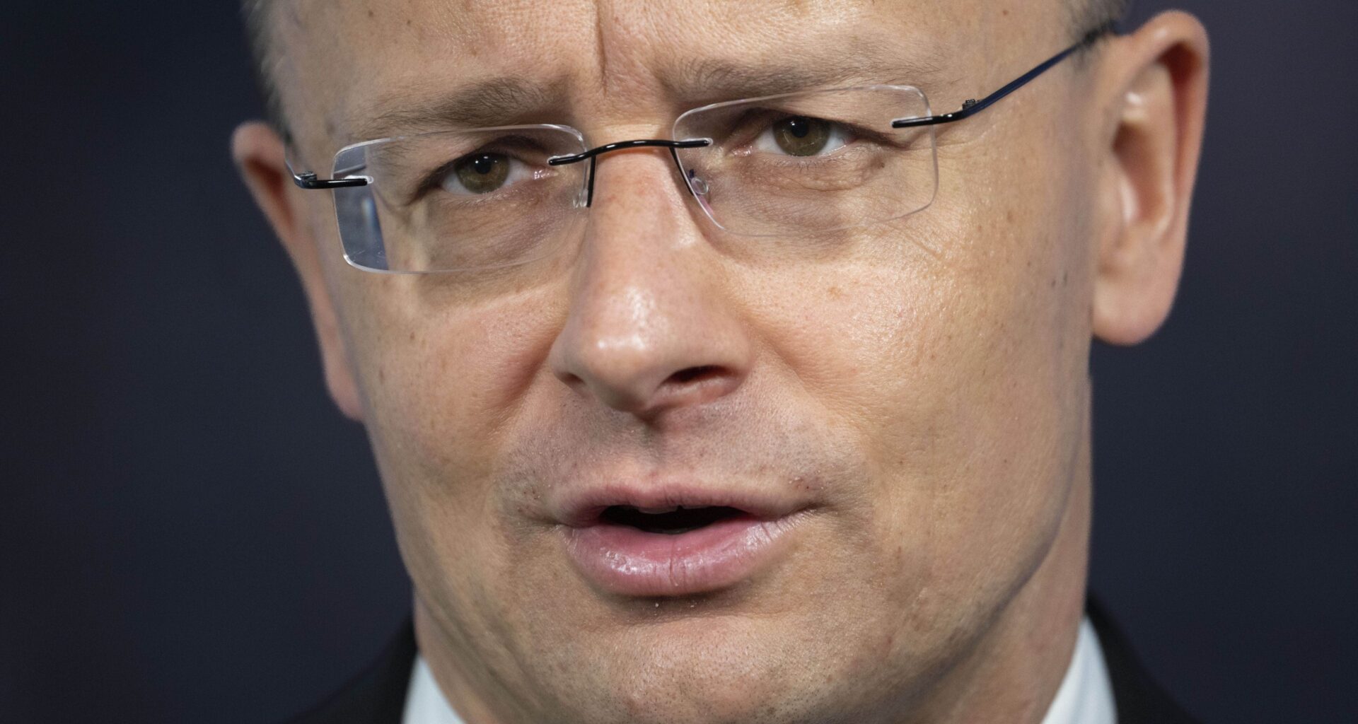 – Zelenskyj holder på å bli gal