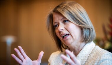 Krone, Rente | Rente-effekt: – Kaster seg over kronen