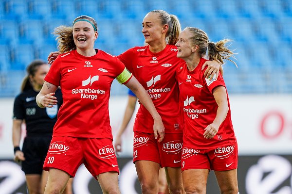 Oslo 20250928.
NM-kampen i fotball mellom Vålerenga og Brann på Intility Arena.
Foto: Terje Pedersen / NTB