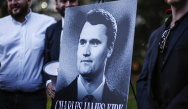 Bevæpnet mann pågrepet ved Charlie Kirk-minnestadion
