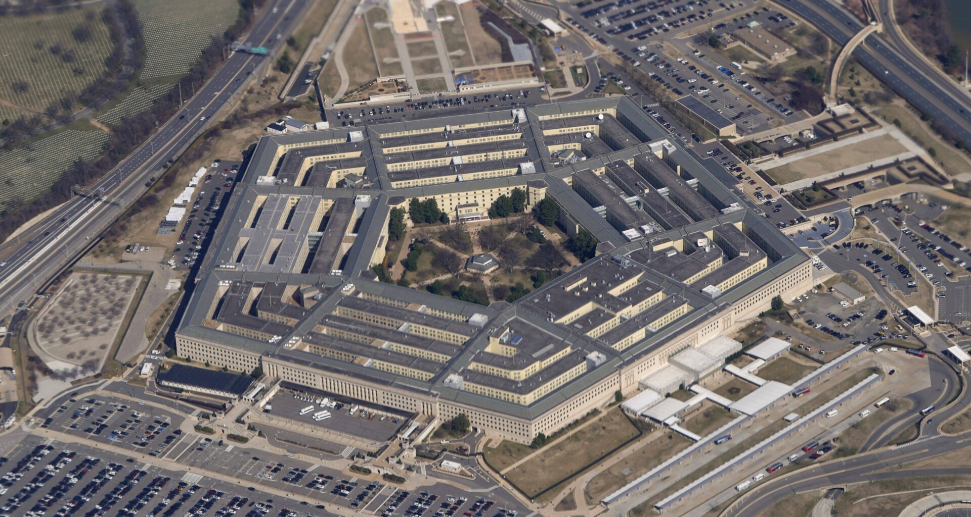 Pentagon skjerper retningslinjer for pressen