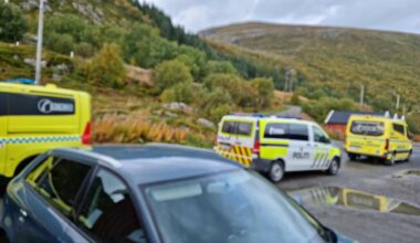 Lofoten, Redningsaksjon | Person savnet etter båtkantring i Lofoten – redningsarbeider omkom