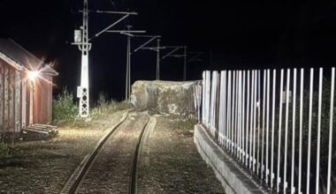 Steinras, Ofotbanen | Steinblokk raste ut på Ofotbanen – geologer på vei