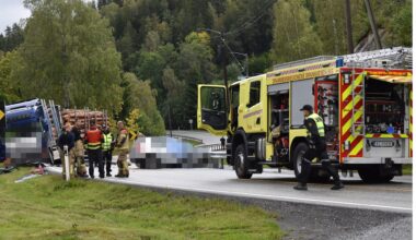 Ulykker og hendelser, Politiet | Vestfold-kvinne omkom i frontkollisjon