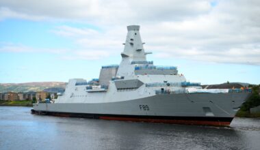 Norge skal kjøpe Type 26-fregatter fra Storbritannia. Avtalen forventes å gagne den norske maritime klyngen, skriver innleggsforfatteren.