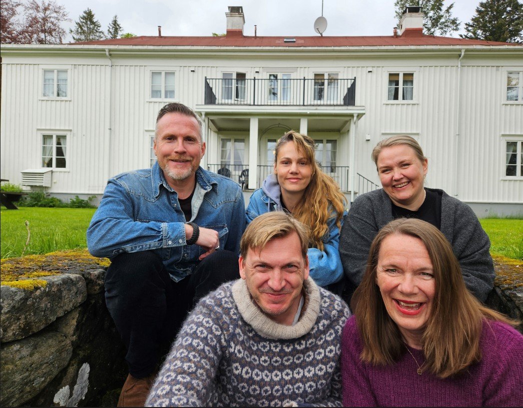 Eplene i Messehagen, Malm | Nytt team bak scenen i «Eplene i Messehagen»