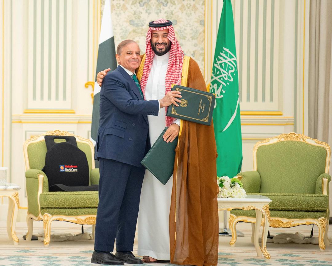 Saudi-Arabia og Pakistan inngår forsvarspakt