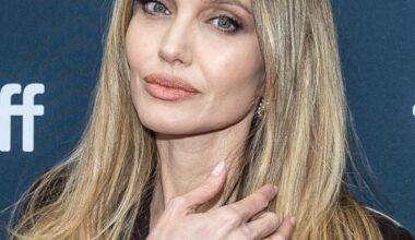 Rørt Angelina Jolie møtte pressen om «Couture»