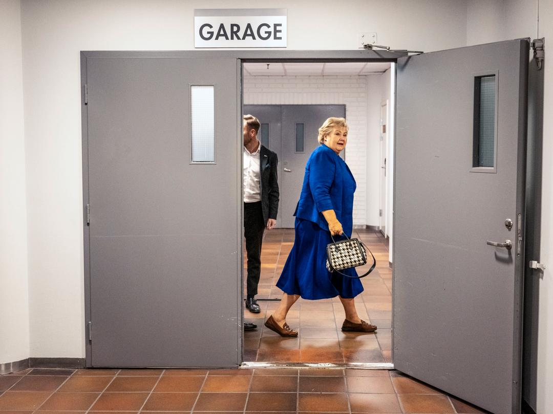 Erna Solberg må gå av som Høyre-leder