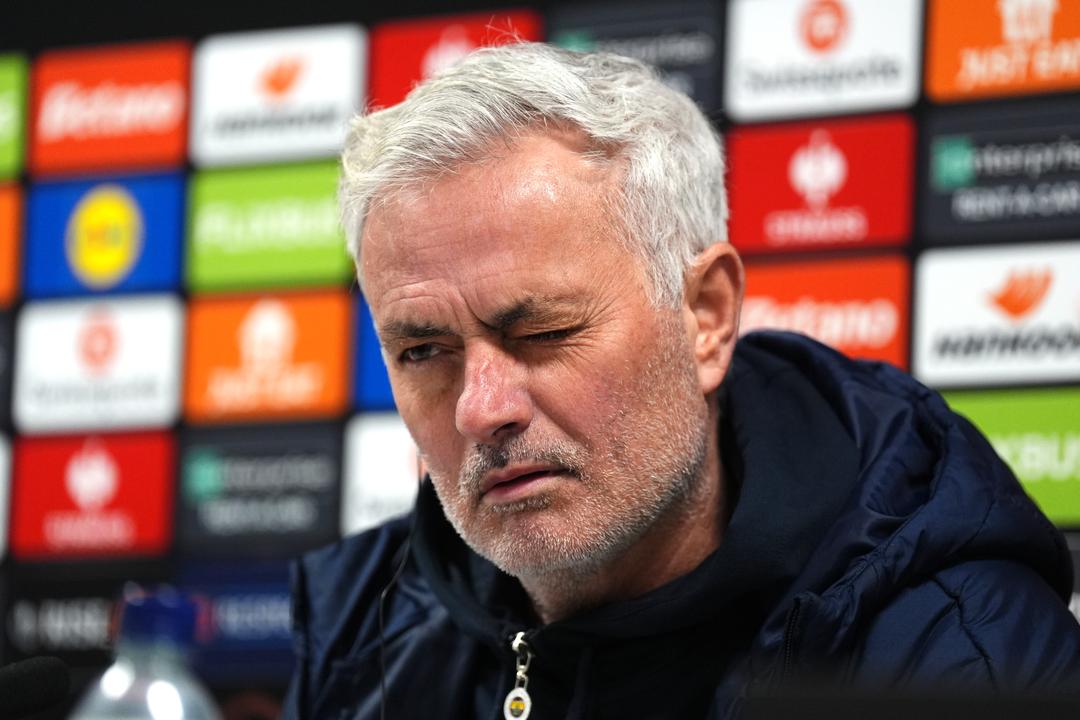 José Mourinho ansatt som ny trener i Benfica