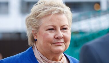 Erna Solberg, Høyre | Erna Solberg varsler sin avgang som Høyre-leder