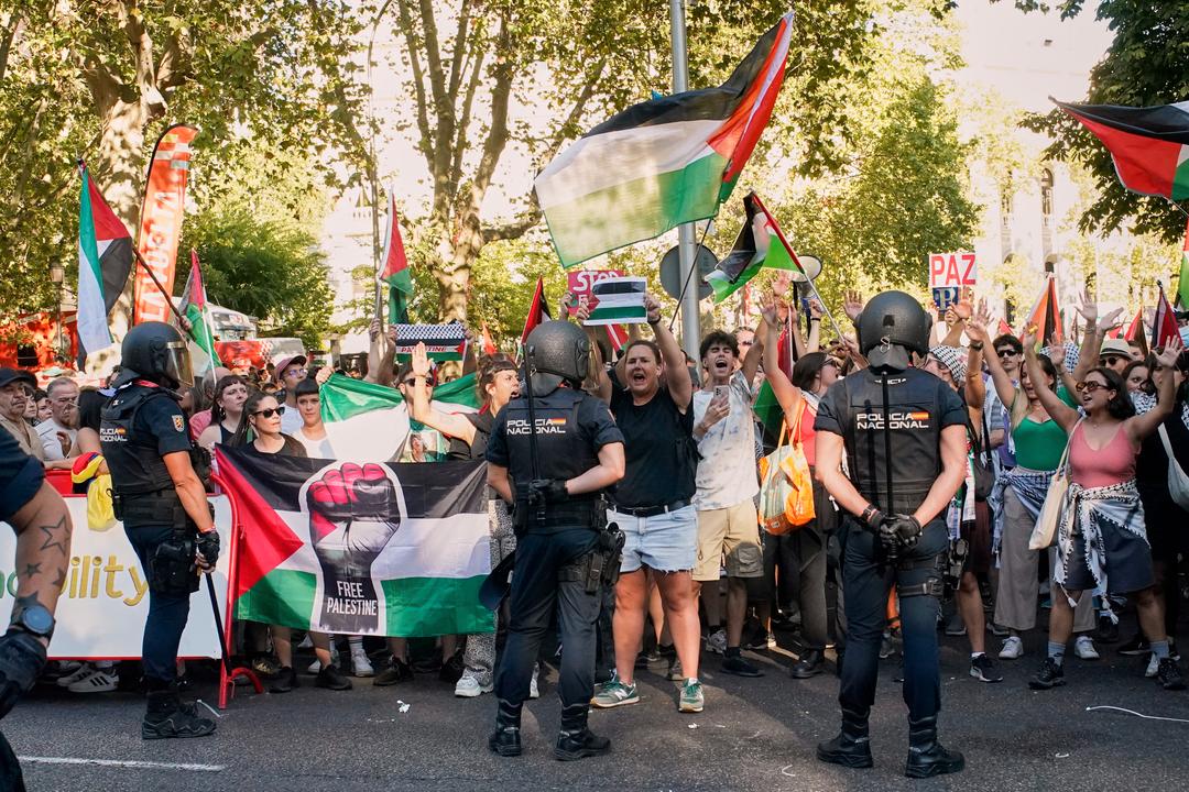 Vueltaens avslutningsetappe avlyst etter massive Palestina-protester - VG