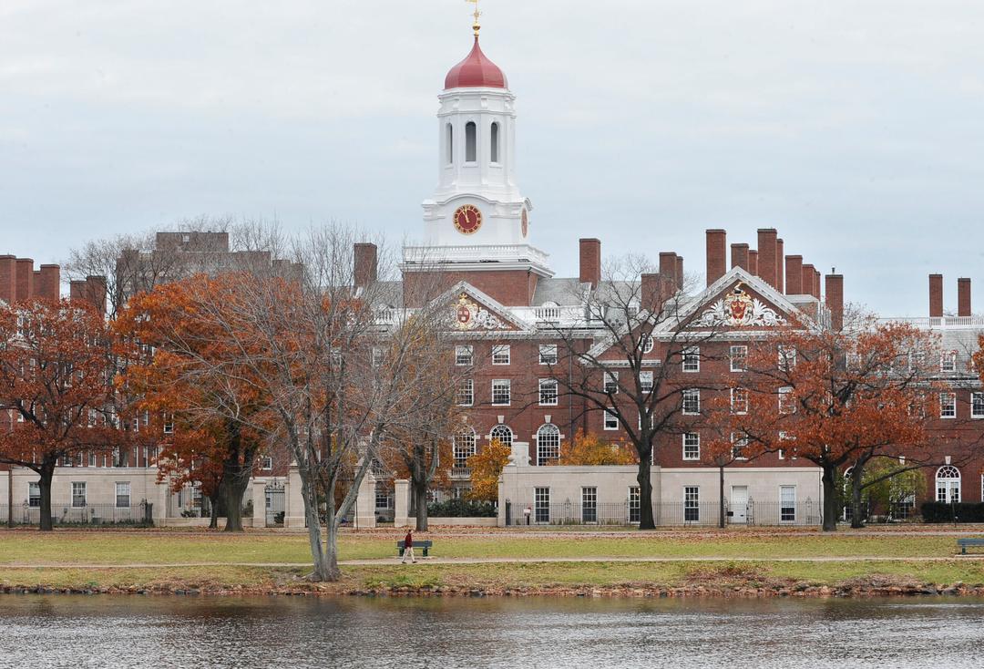 Dommer gir Harvard medhold – Trump-administrasjonens milliardkutt er ulovlig