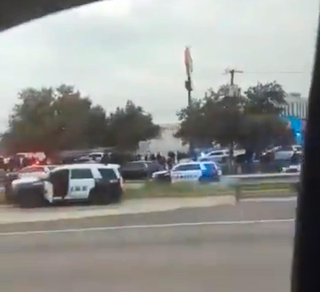 Skyting på immigrasjonssenter i Dallas: Flere drepte