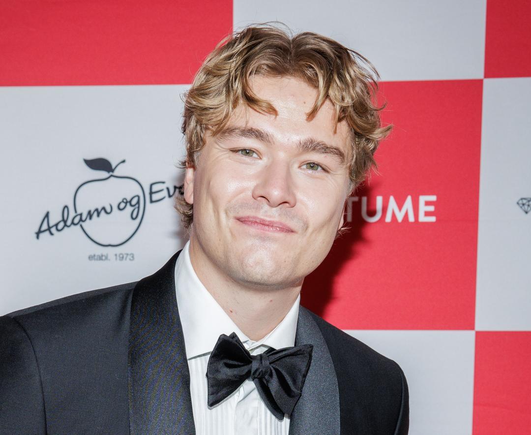 Jonas Hoff Oftebro (29) om heftig sexscene i «I Kjærlighetens Navn»: