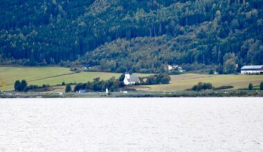 Nyheter, Trafikk | Ung fører krasjet inn i bilen foran og havnet på legevakt - Gudbrandsdølen Dagningen