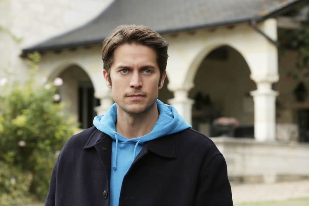 lucas bravo emily in paris netflix sesong 5