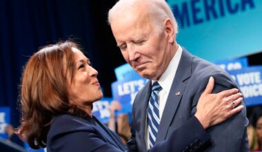 Harris sier hun lurer på om hun burde bedt Biden trekke kandidaturet
