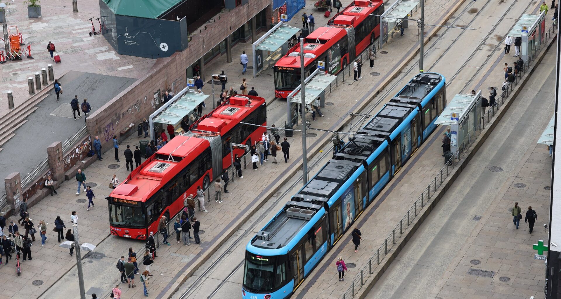 Demonstrasjon, Trafikk og kollektiv | Demonstrasjon, streik, stengte veier og åpning av Stortinget. Dette må du vite om lørdagens kollektivtrafikk