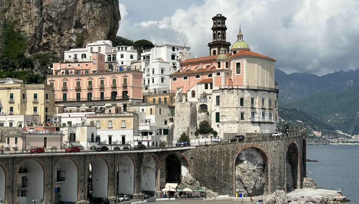 Dette er TV-seriene som bestemmer hvor vi legger ferien