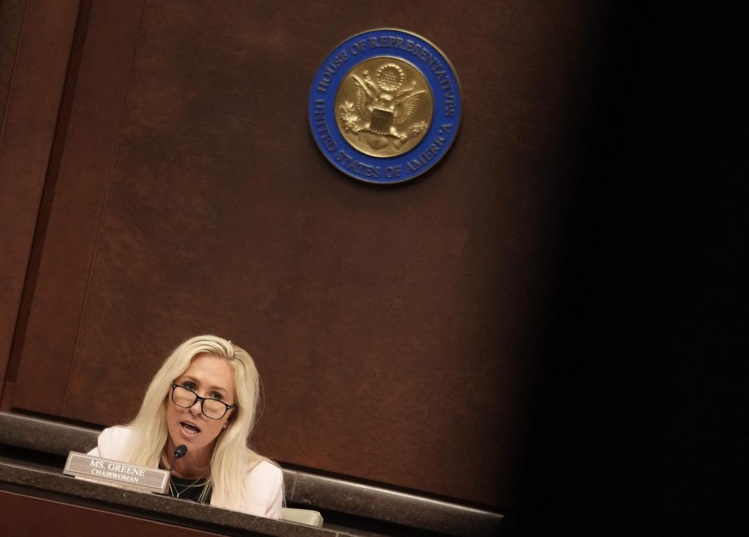 Marjorie Taylor Greene gir sin egen partileder skylden for regjeringsstansen