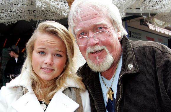 Tiril Heide-Steen: Synger ny duett med sin avdøde far