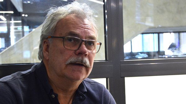 TILBAKE: Harald Bredeli skal igjen kommentere håndballmesterskap for TV 2.