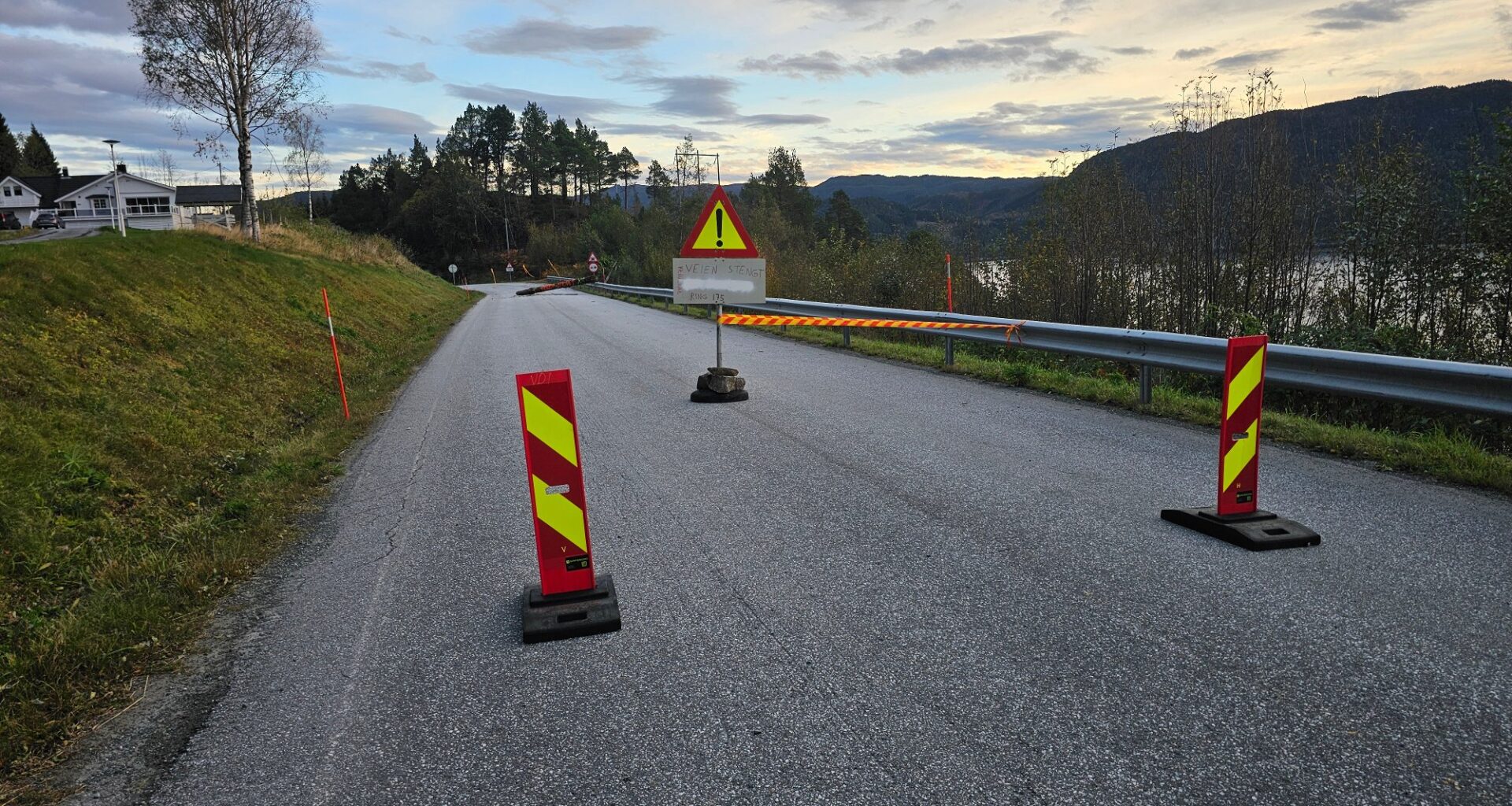 Uvær, Trafikk | Advarer: Veier kan bli stengt på kort varsel
