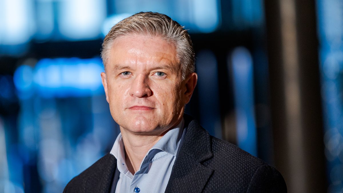 Dmytro Shymkiv, tidligere regjeringsmedlem og Microsoft-sjef i Ukraina, er i dag investor i en rekke selskaper. Han er også partner i droneselskapet Aerodrone.