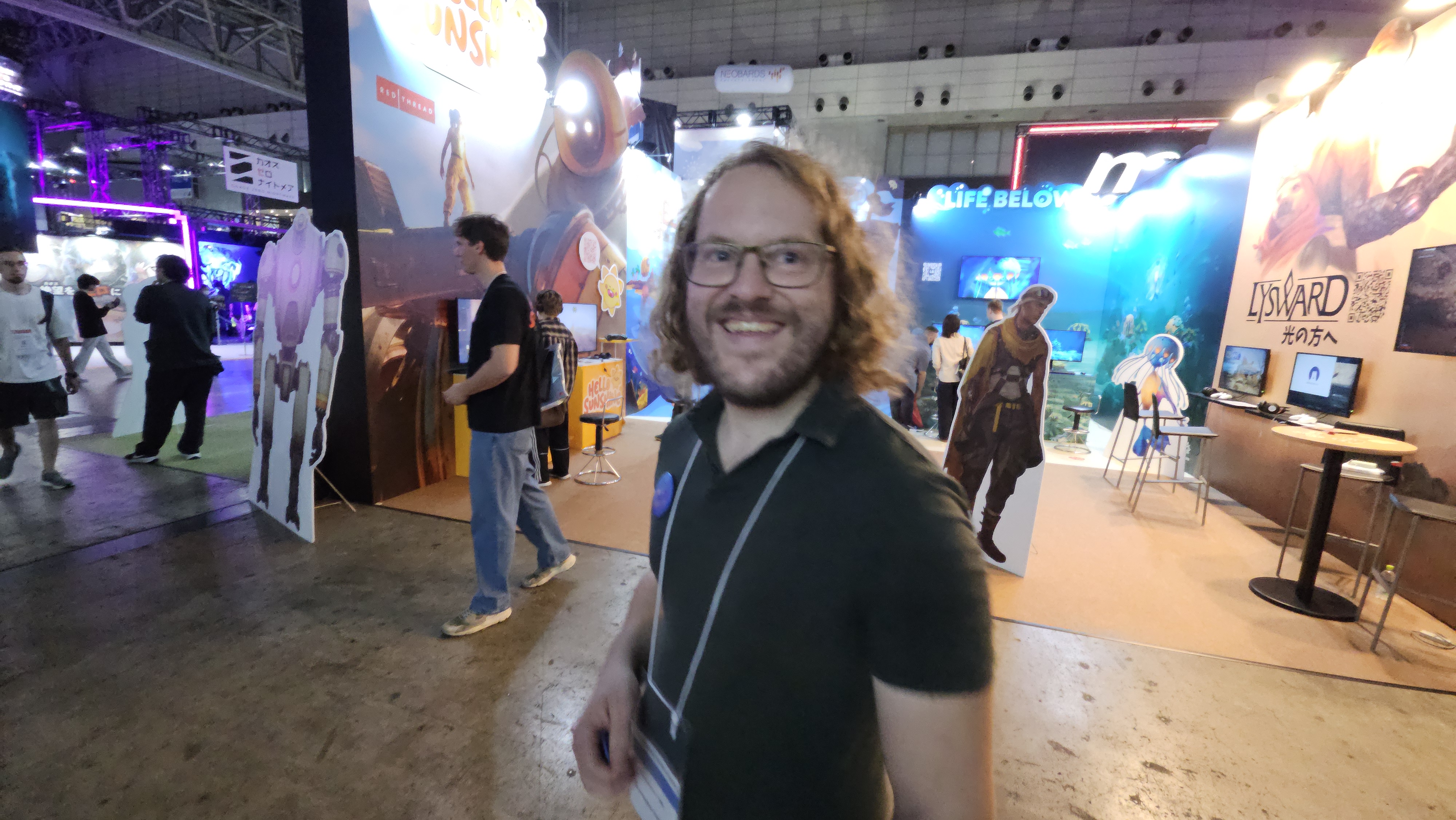 Jardar måtte fram med pennen da en fan av Seablip kom innom.