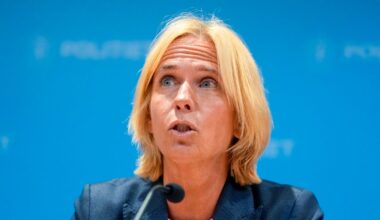 PST: Ofte kommer fascinasjon for vold først, ikke ideologien