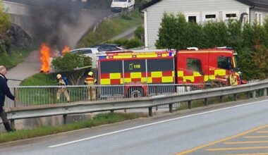 Nyheter, Brann | Bil sto i full fyr i Øygarden: Fryktet spredning til hus