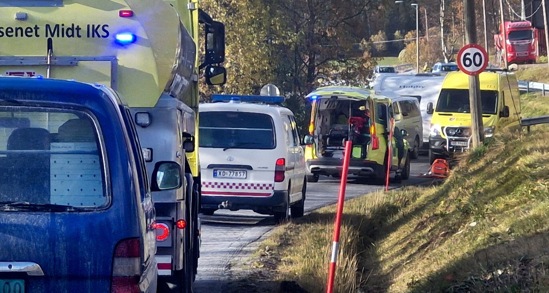 Trafikk, Politiet | Luftambulanse på veg etter trafikkulykke i Lierne: – Framstår alvorlig