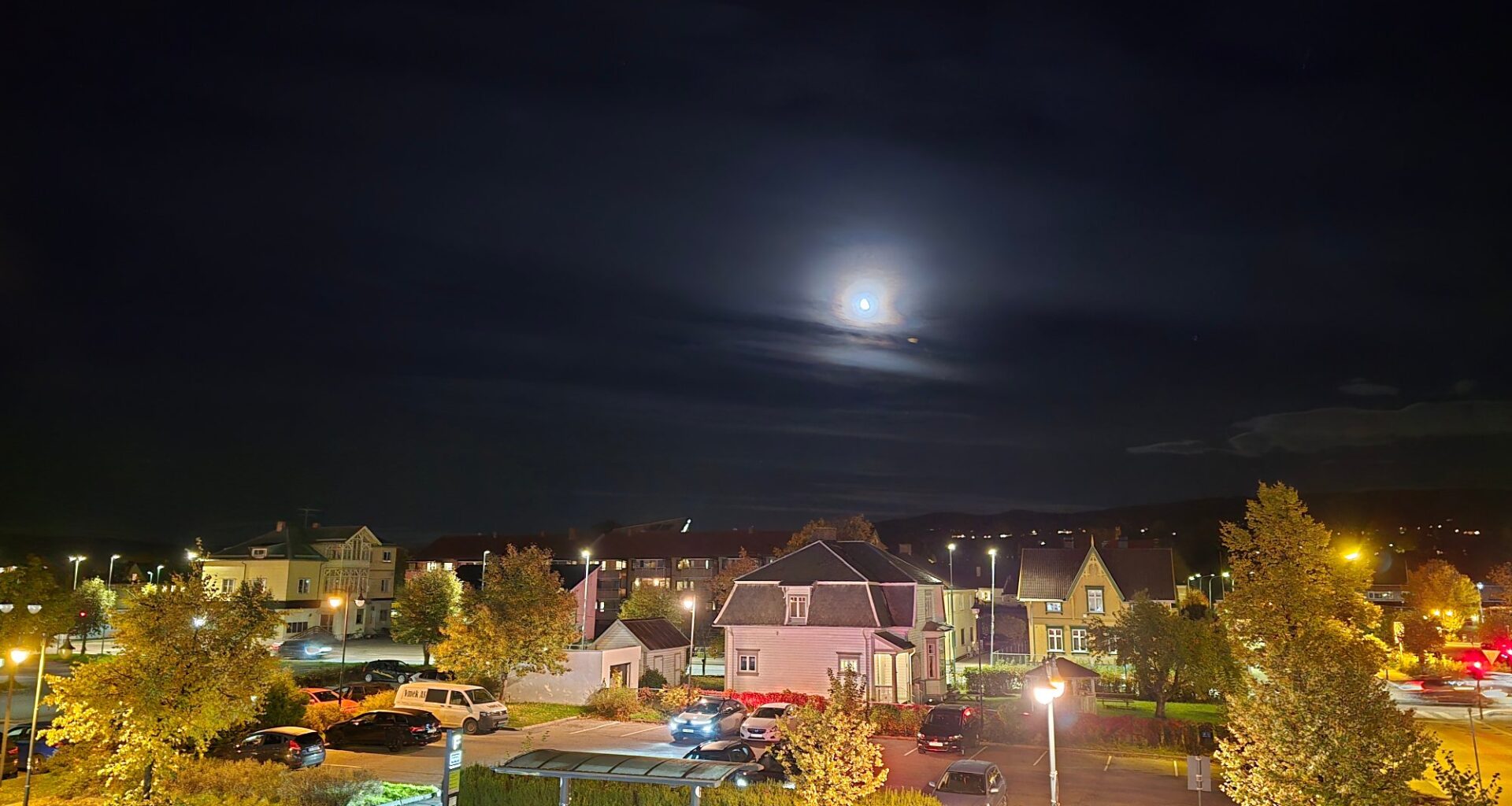 Hønefoss, Vær | Vær-lørdagen innfridde