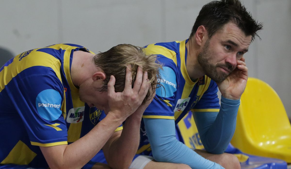 (+) Sørgelig forestilling i siste hjemmekamp – slapp inn fem mål - altaposten.no