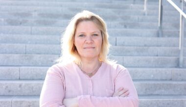 Arbeidsliv, Indre Østfold | I natt har mange jobbet en time gratis i Indre Østfold: – Vi føler med dere, sier Fagforbundet