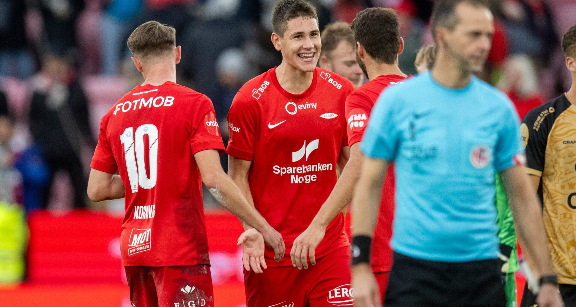 SK Brann, Sport | Eivind Helland på eksklusiv liste – men det er langt opp til Van Dijk